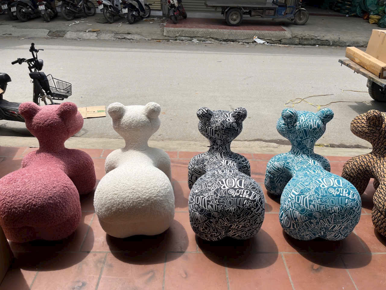 Ghế Pony Chair