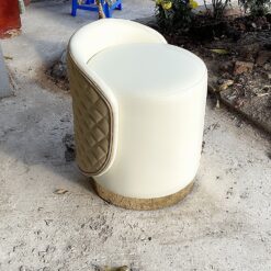 ghế đôn cánh cong mềm mại_4