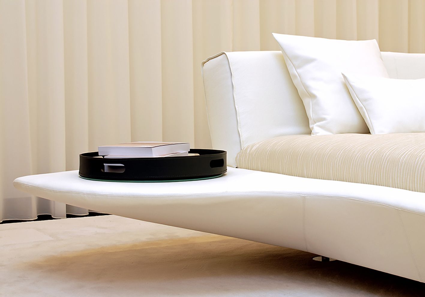 giường ngủ pilot